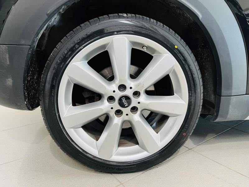 Photo 23 de l'offre de MINI COUNTRYMAN 136 - 88 ch ALL4 BVA6 Cooper SE Chili à 17990€ chez Occasions Champenoises