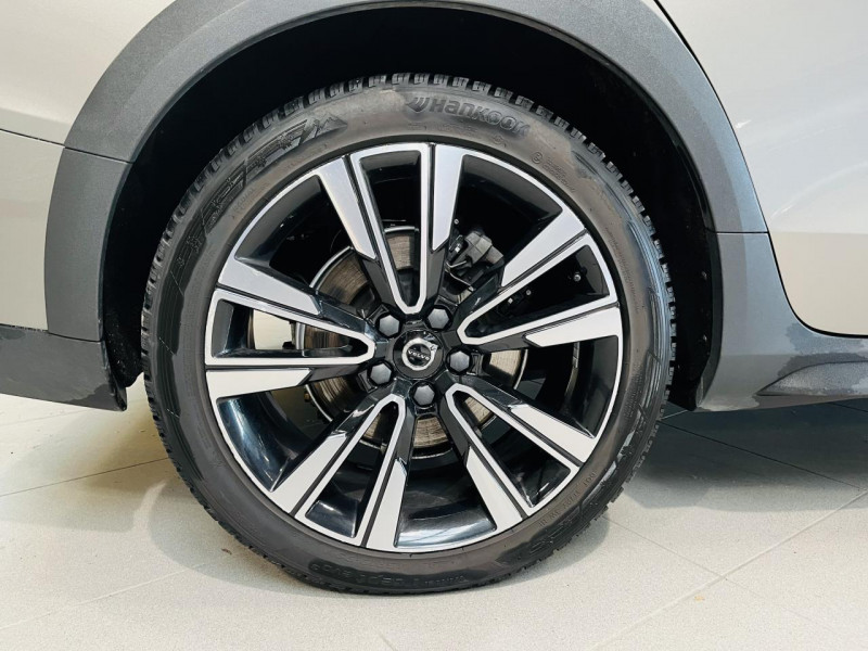 Photo 25 de l'offre de VOLVO V60 CROSS COUNTRY  D3 AWD 150 ch Geartronic 8 Pro à 33990€ chez Occasions Champenoises