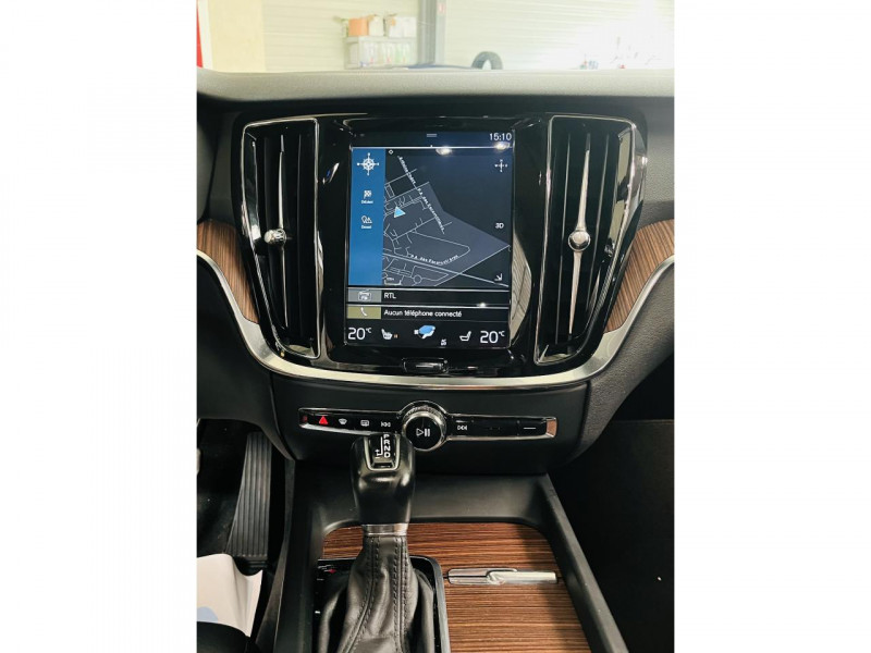 Photo 6 de l'offre de VOLVO V60 CROSS COUNTRY  D3 AWD 150 ch Geartronic 8 Pro à 33990€ chez Occasions Champenoises