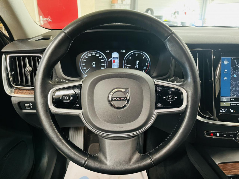 Photo 4 de l'offre de VOLVO V60 CROSS COUNTRY  D3 AWD 150 ch Geartronic 8 Pro à 33990€ chez Occasions Champenoises