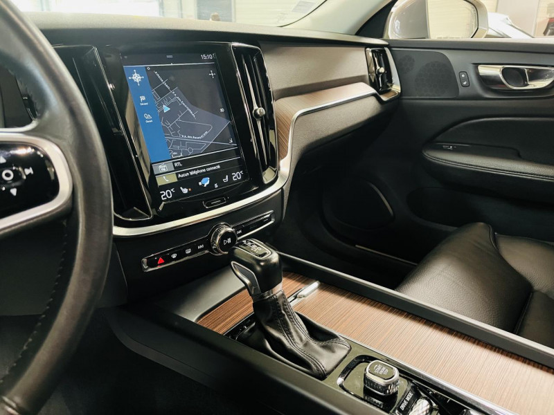 Photo 5 de l'offre de VOLVO V60 CROSS COUNTRY  D3 AWD 150 ch Geartronic 8 Pro à 33990€ chez Occasions Champenoises