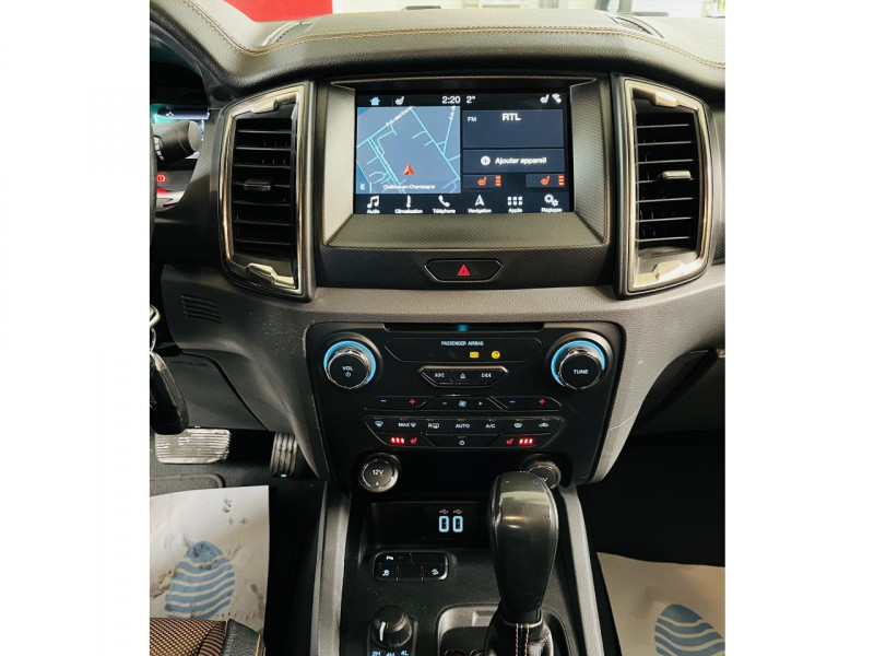 Photo 6 de l'offre de FORD RANGER DOUBLE CABINE  3.2 TDCi 200 4X4 BVA6 WILDTRAK à 29990€ chez Occasions Champenoises