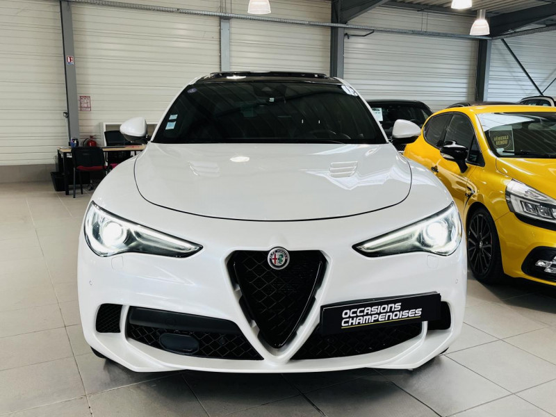 Photo 2 de l'offre de ALFA ROMEO STELVIO 2.9 V6 510ch AT8 Quadrifoglio à 47990€ chez Occasions Champenoises