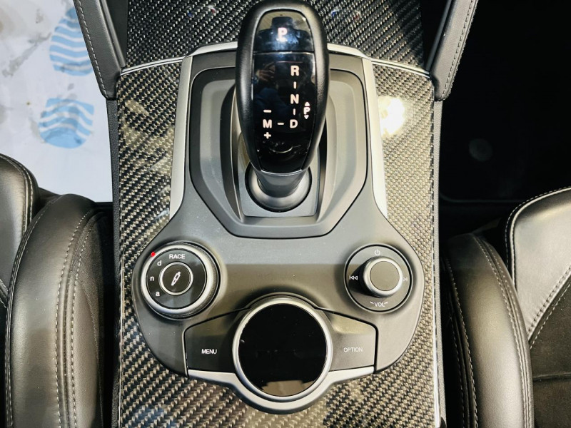 Photo 10 de l'offre de ALFA ROMEO STELVIO 2.9 V6 510ch AT8 Quadrifoglio à 47990€ chez Occasions Champenoises