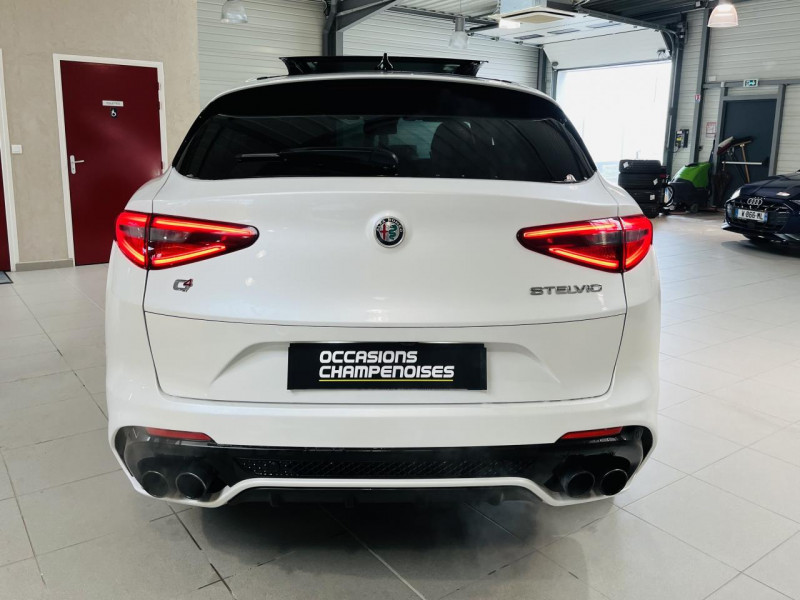 Photo 23 de l'offre de ALFA ROMEO STELVIO 2.9 V6 510ch AT8 Quadrifoglio à 47990€ chez Occasions Champenoises
