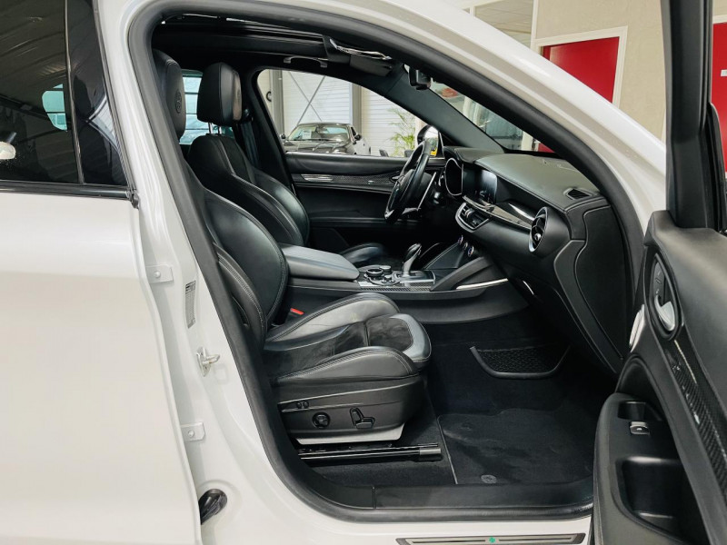 Photo 19 de l'offre de ALFA ROMEO STELVIO 2.9 V6 510ch AT8 Quadrifoglio à 47990€ chez Occasions Champenoises