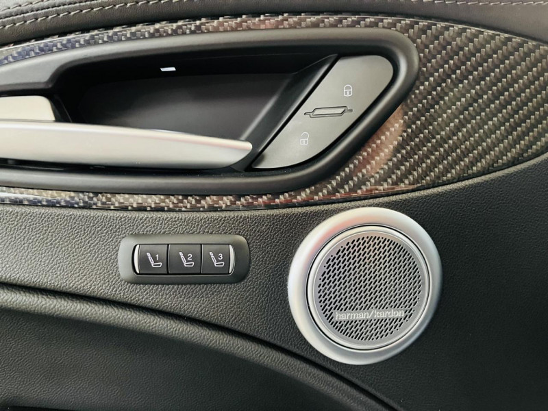 Photo 14 de l'offre de ALFA ROMEO STELVIO 2.9 V6 510ch AT8 Quadrifoglio à 47990€ chez Occasions Champenoises