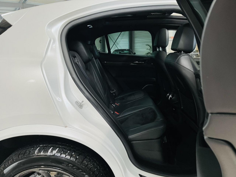 Photo 18 de l'offre de ALFA ROMEO STELVIO 2.9 V6 510ch AT8 Quadrifoglio à 47990€ chez Occasions Champenoises