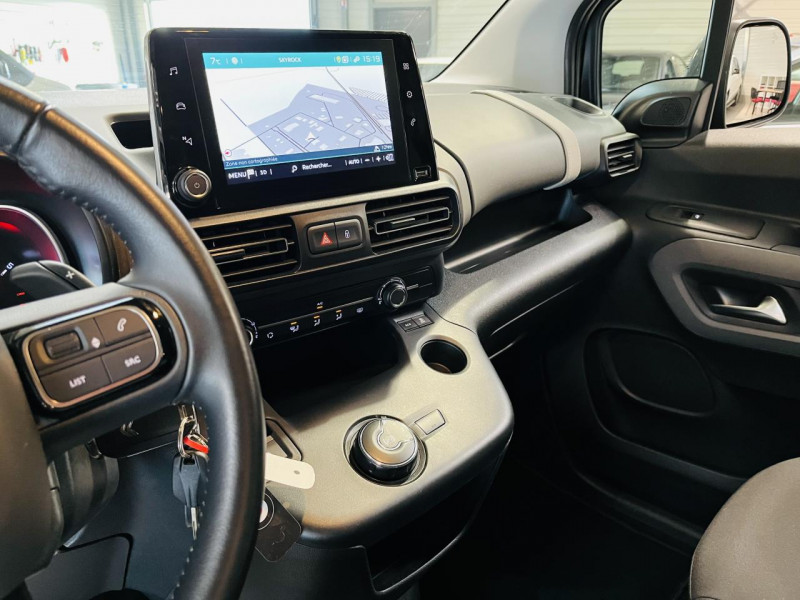 Photo 5 de l'offre de CITROEN BERLINGO Taille XL BlueHDi 130 S&S EAT8 Shine à 23990€ chez Occasions Champenoises