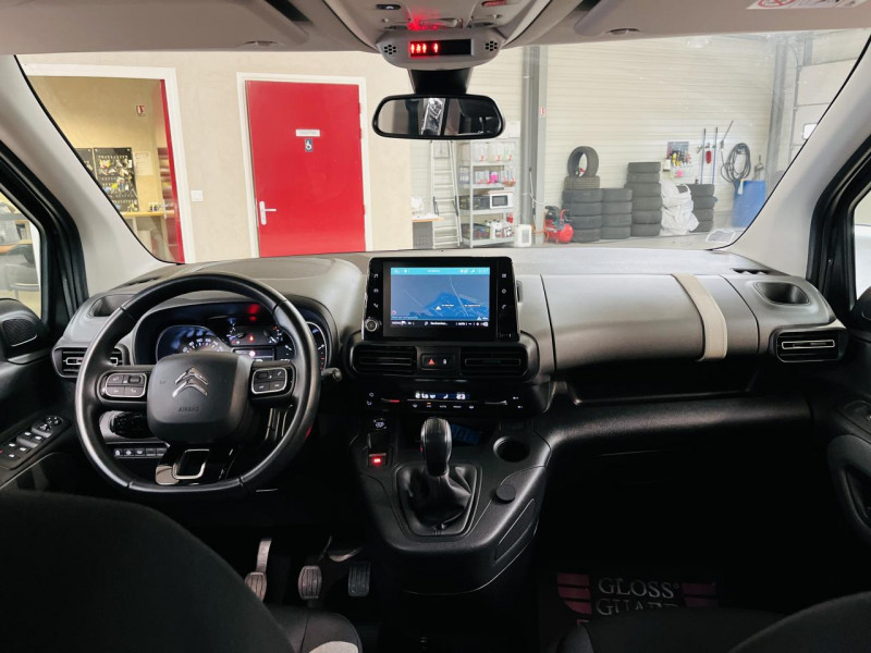 Photo 3 de l'offre de CITROEN BERLINGO  1.5 BlueHDi 100 Taille M Shine à 16990€ chez Occasions Champenoises