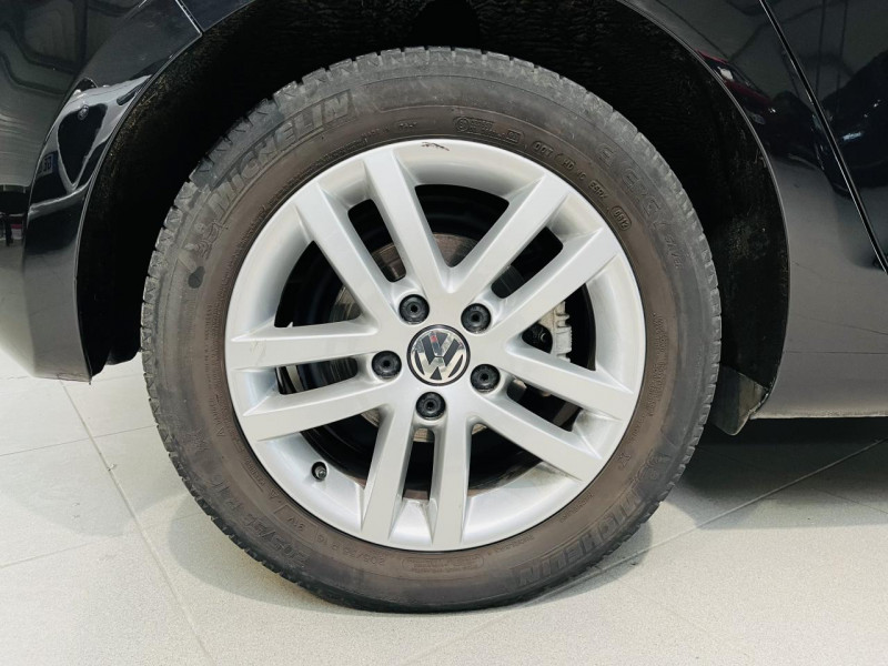 Photo 19 de l'offre de VOLKSWAGEN GOLF 1.4 TSI 122 Carat DSG7 à 11990€ chez Occasions Champenoises