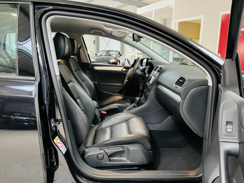 Photo 12 de l'offre de VOLKSWAGEN GOLF 1.4 TSI 122 Carat DSG7 à 11990€ chez Occasions Champenoises
