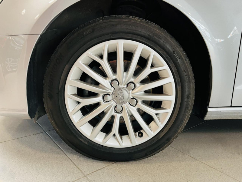 Photo 18 de l'offre de AUDI A3 SPORTBACK 30 TDI 116 Business Line S tronic 7 à 16490€ chez Occasions Champenoises