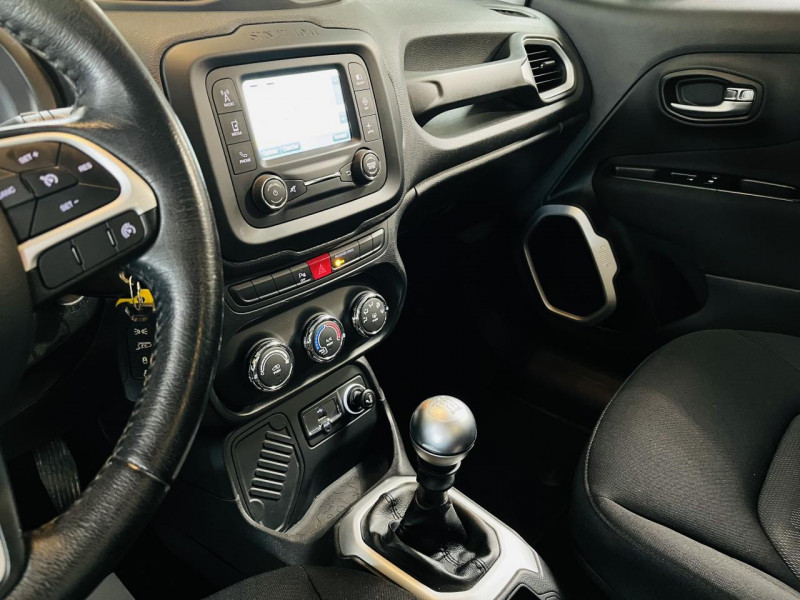Photo 5 de l'offre de JEEP RENEGADE 1.4 I MultiAir S&S 136 ch Longitude à 11990€ chez Occasions Champenoises