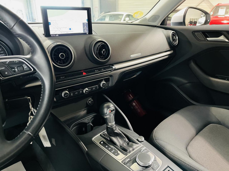 Photo 5 de l'offre de AUDI A3 SPORTBACK 30 TDI 116 Business Line S tronic 7 à 16490€ chez Occasions Champenoises