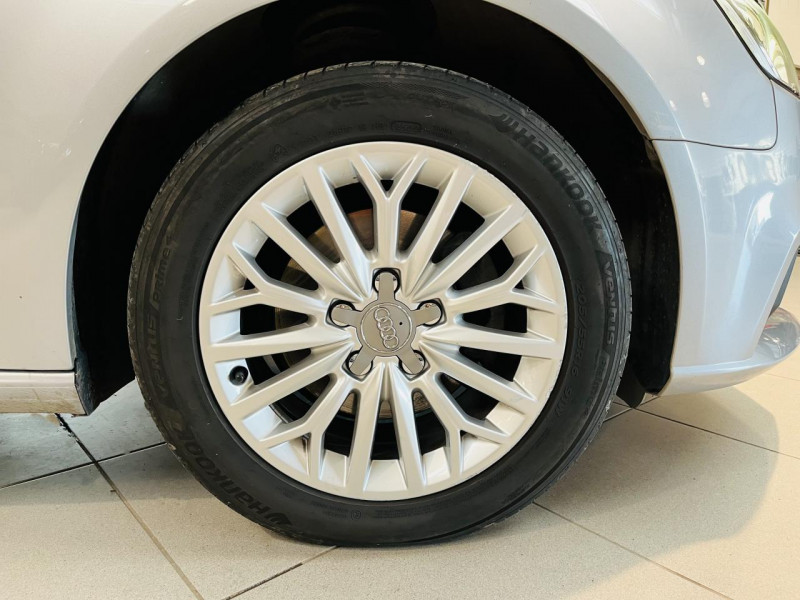 Photo 21 de l'offre de AUDI A3 SPORTBACK 30 TDI 116 Business Line S tronic 7 à 16490€ chez Occasions Champenoises