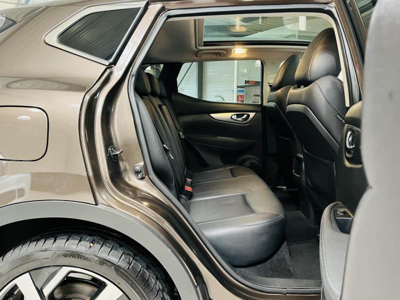 Photo 14 de l'offre de NISSAN QASHQAI 1.3 DIG-T 140 Tekna à 15990€ chez Occasions Champenoises