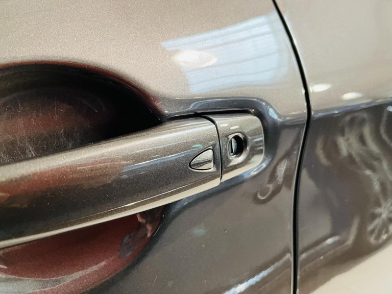 Photo 18 de l'offre de NISSAN QASHQAI 1.3 DIG-T 140 Tekna à 15990€ chez Occasions Champenoises