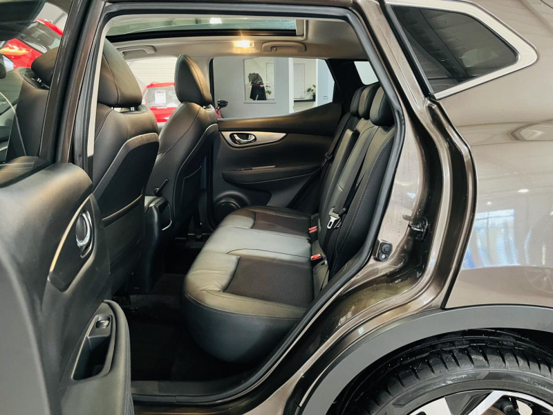 Photo 12 de l'offre de NISSAN QASHQAI 1.3 DIG-T 140 Tekna à 15990€ chez Occasions Champenoises