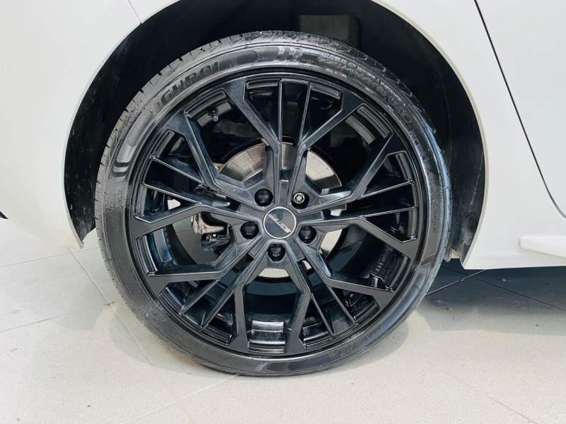 Photo 22 de l'offre de PEUGEOT 308 1.6 BlueHDi 120 EAT6 GT Line à 11990€ chez Occasions Champenoises