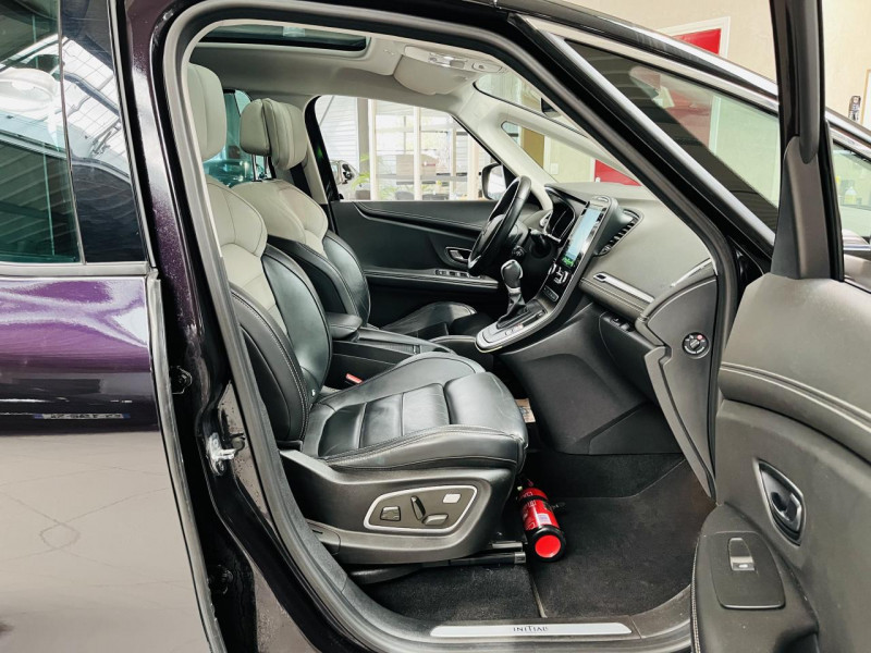 Photo 17 de l'offre de RENAULT GRAND SCENIC IV TCe 160 FAP EDC Initiale Paris à 18990€ chez Occasions Champenoises