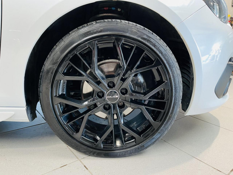 Photo 23 de l'offre de PEUGEOT 308 1.6 BlueHDi 120 EAT6 GT Line à 11990€ chez Occasions Champenoises