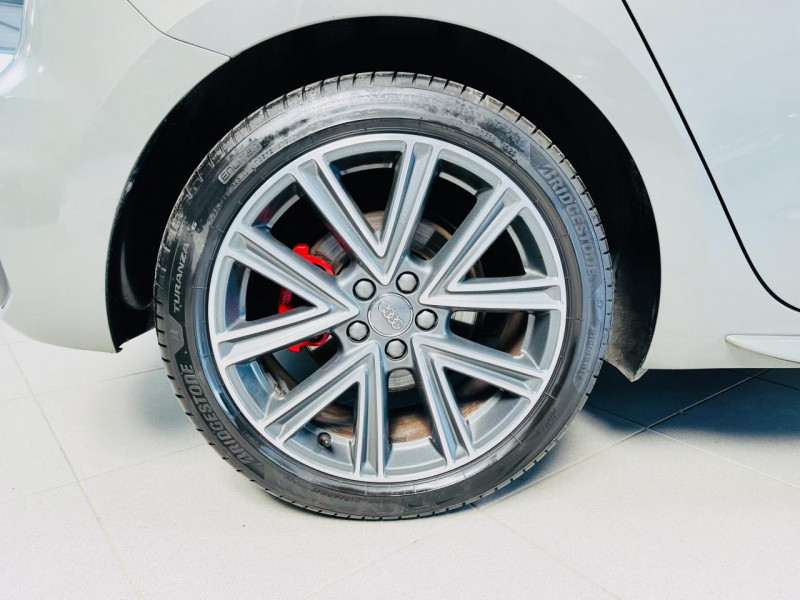 Photo 23 de l'offre de AUDI A1 II 40 TFSI 200 S LINE S TRONIC 6 à 23990€ chez Occasions Champenoises