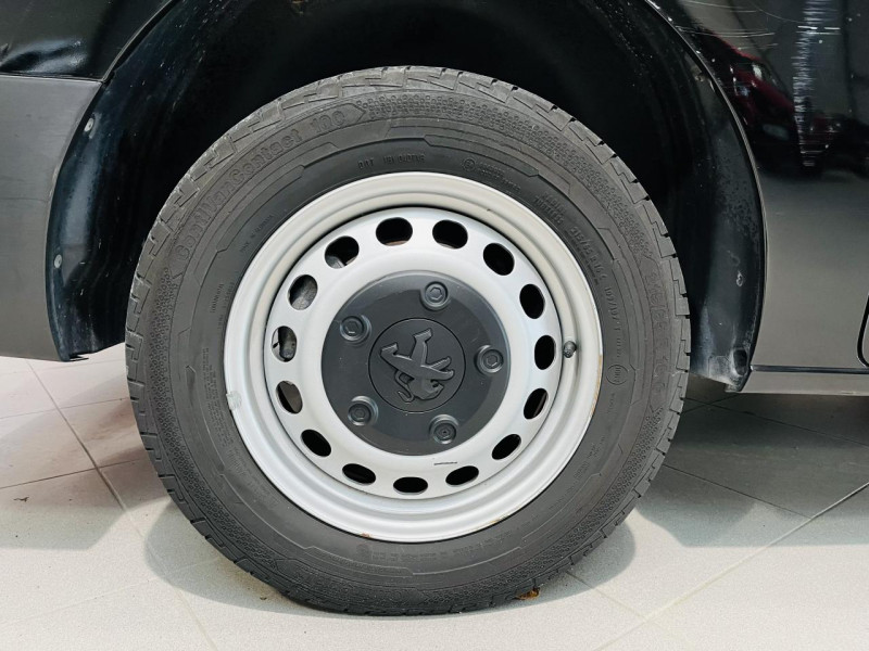 Photo 21 de l'offre de PEUGEOT EXPERT CABINE APPROFONDIE LONG 2.0 BLUEHDI 120 S&S PREMIUM à 21990€ chez Occasions Champenoises