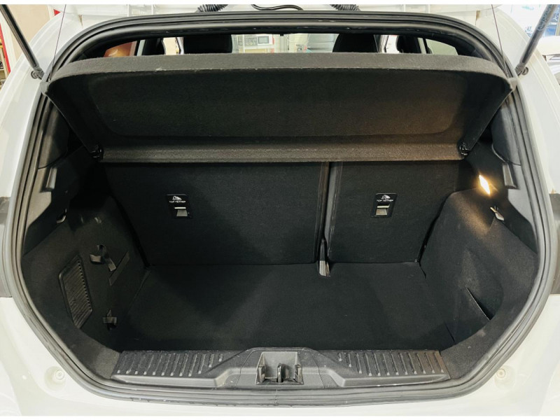 Photo 11 de l'offre de FORD FIESTA 1.0 EcoBoost 100 ST-Line à 10990€ chez Occasions Champenoises