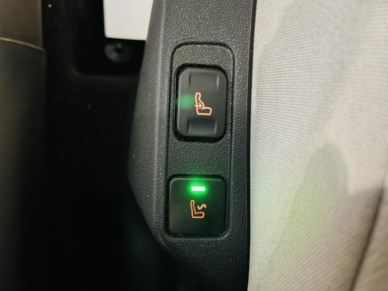 Photo 9 de l'offre de CITROEN C4  HDi 90 FAP Exclusive à 8990€ chez Occasions Champenoises