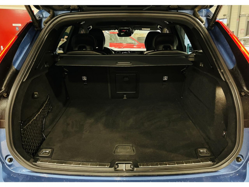 Photo 15 de l'offre de VOLVO XC60  B5 AWD 235 ch Geartronic 8 R-Design à 35990€ chez Occasions Champenoises