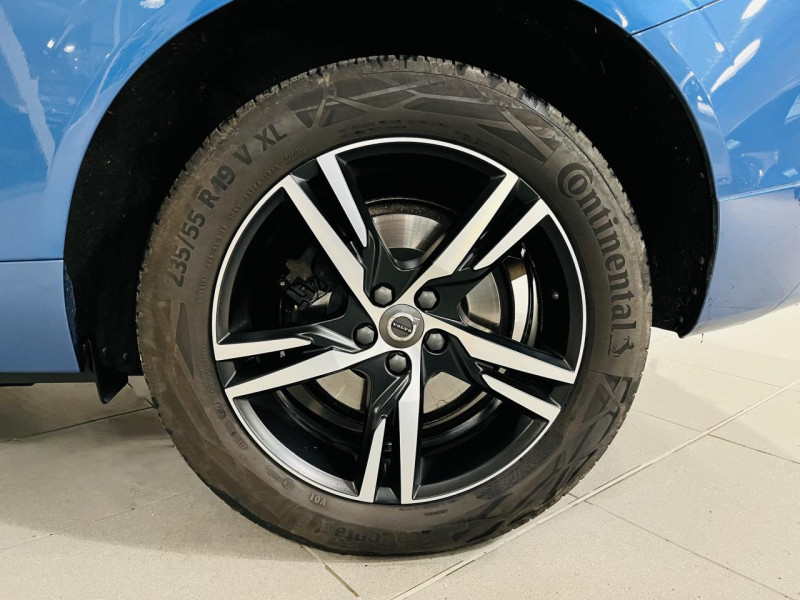 Photo 25 de l'offre de VOLVO XC60  B5 AWD 235 ch Geartronic 8 R-Design à 35990€ chez Occasions Champenoises