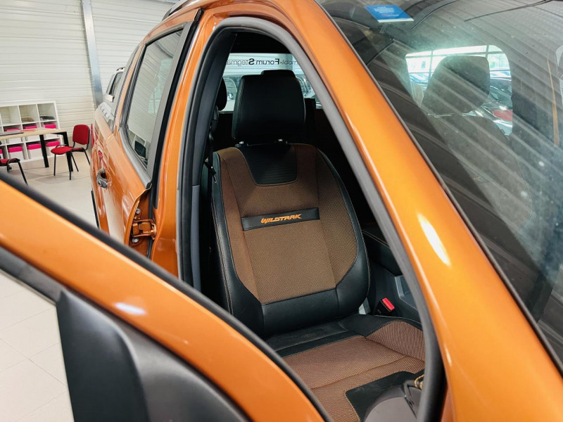 Photo 16 de l'offre de FORD RANGER DOUBLE CABINE  3.2 TDCi 200 4X4 BVA6 WILDTRAK à 30990€ chez Occasions Champenoises