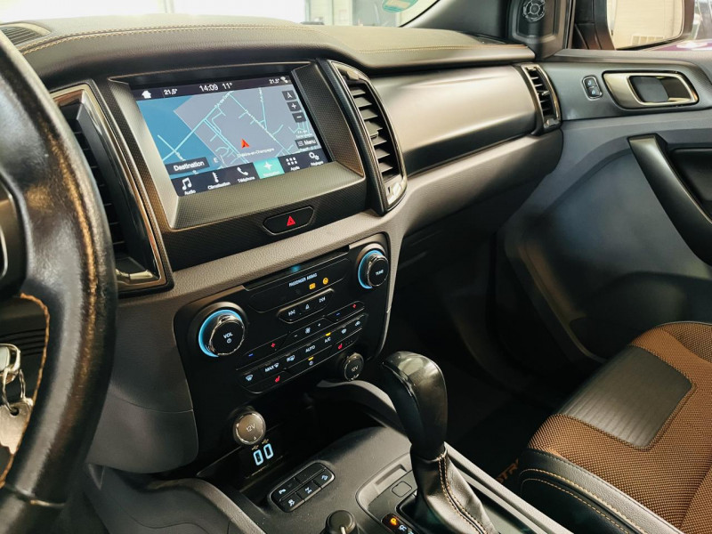 Photo 5 de l'offre de FORD RANGER DOUBLE CABINE  3.2 TDCi 200 4X4 BVA6 WILDTRAK à 30990€ chez Occasions Champenoises