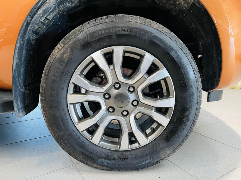 Photo 23 de l'offre de FORD RANGER DOUBLE CABINE  3.2 TDCi 200 4X4 BVA6 WILDTRAK à 30990€ chez Occasions Champenoises