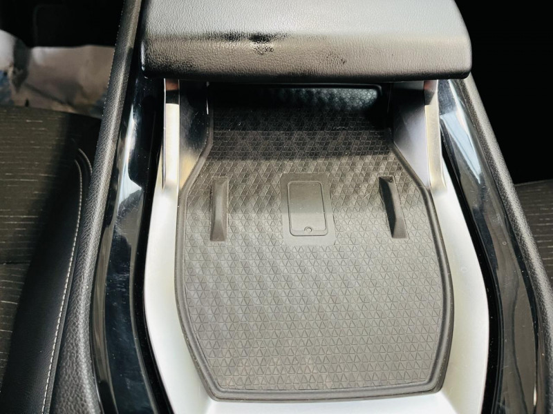 Photo 9 de l'offre de RENAULT AUSTRAL E-Tech hybrid 200 Techno à 25990€ chez Occasions Champenoises