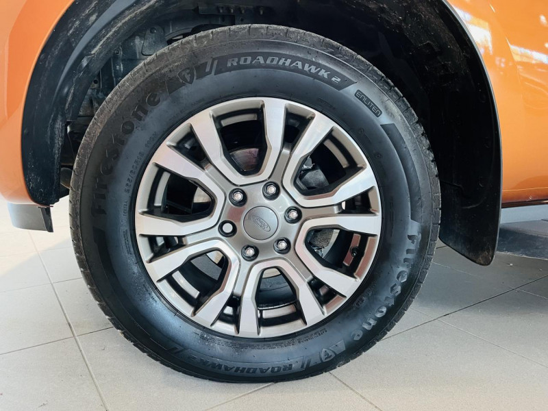 Photo 20 de l'offre de FORD RANGER DOUBLE CABINE  3.2 TDCi 200 4X4 BVA6 WILDTRAK à 30990€ chez Occasions Champenoises