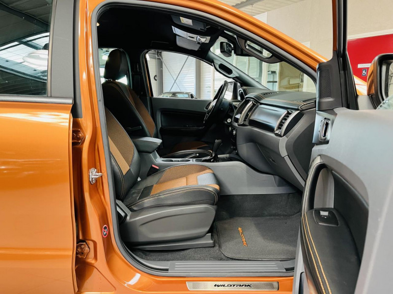 Photo 15 de l'offre de FORD RANGER DOUBLE CABINE  3.2 TDCi 200 4X4 BVA6 WILDTRAK à 30990€ chez Occasions Champenoises