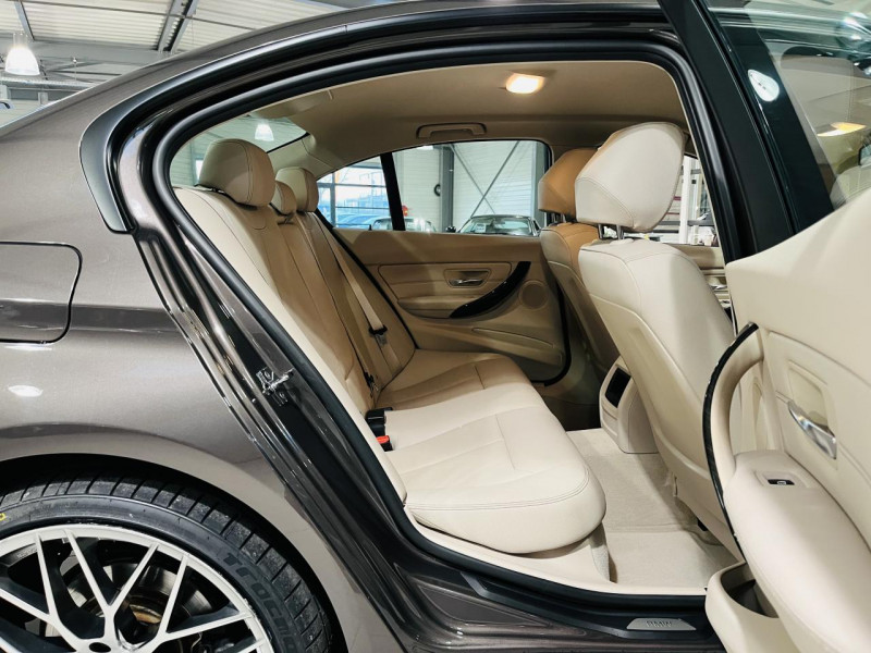 Photo 11 de l'offre de BMW SERIE 3  320d 184 ch F30 Modern à 16490€ chez Occasions Champenoises