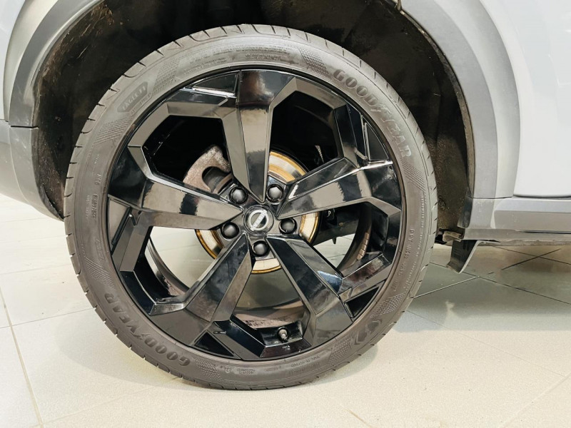 Photo 22 de l'offre de NISSAN JUKE DIG-T 114 Série limitée Kiiro à 13990€ chez Occasions Champenoises