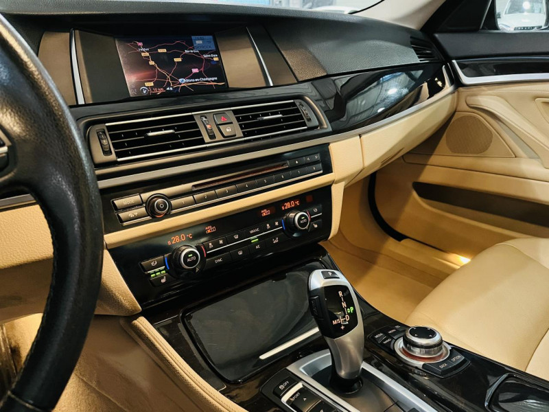 Photo 5 de l'offre de BMW SERIE 5  520d 184 ch F10 LCI Luxe BVA 8 à 18990€ chez Occasions Champenoises