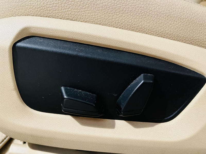 Photo 11 de l'offre de BMW SERIE 5  520d 184 ch F10 LCI Luxe BVA 8 à 18990€ chez Occasions Champenoises