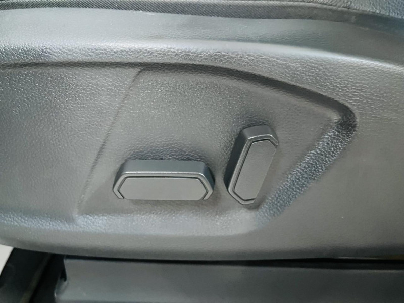 Photo 11 de l'offre de FORD RANGER DOUBLE CABINE  3.2 ECOBLUE 200 4X4 BV6 WILDTRAK à 29990€ chez Occasions Champenoises