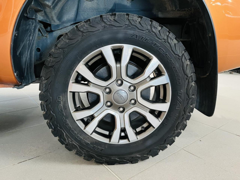 Photo 22 de l'offre de FORD RANGER DOUBLE CABINE  3.2 ECOBLUE 200 4X4 BV6 WILDTRAK à 29990€ chez Occasions Champenoises