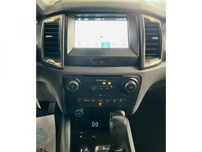 Photo 6 de l'offre de FORD RANGER DOUBLE CABINE  3.2 ECOBLUE 200 4X4 BV6 WILDTRAK à 29990€ chez Occasions Champenoises