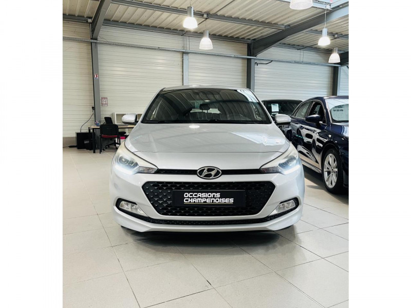 Photo 2 de l'offre de HYUNDAI i20  1.2 84 Inituitive à 10990€ chez Occasions Champenoises