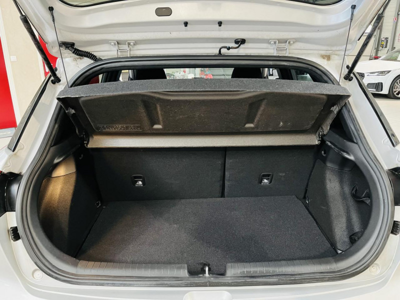 Photo 10 de l'offre de HYUNDAI i20  1.2 84 Inituitive à 10990€ chez Occasions Champenoises