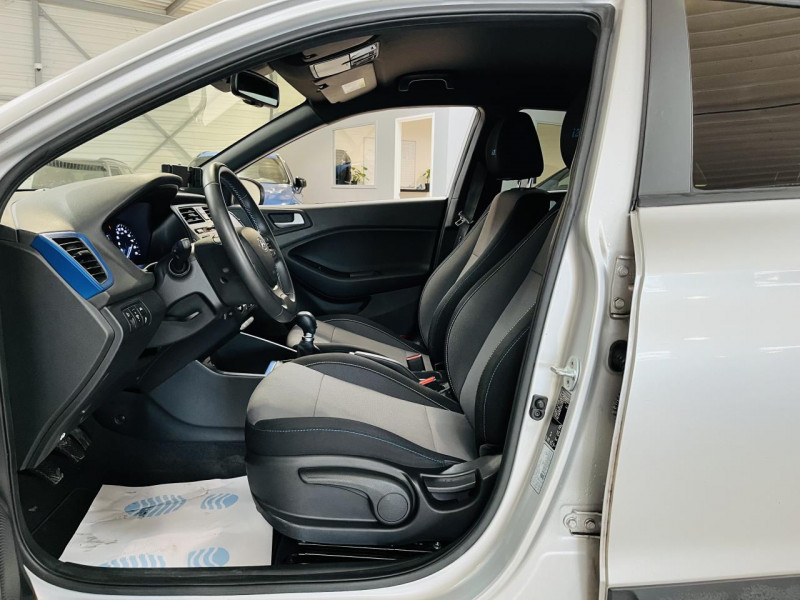 Photo 8 de l'offre de HYUNDAI i20  1.2 84 Inituitive à 10990€ chez Occasions Champenoises
