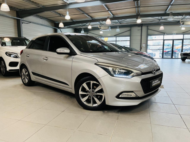 Hyundai i20  1.2 84 Inituitive ESSENCE SLEEK SILVER Occasion à vendre