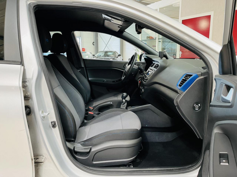 Photo 12 de l'offre de HYUNDAI i20  1.2 84 Inituitive à 10990€ chez Occasions Champenoises